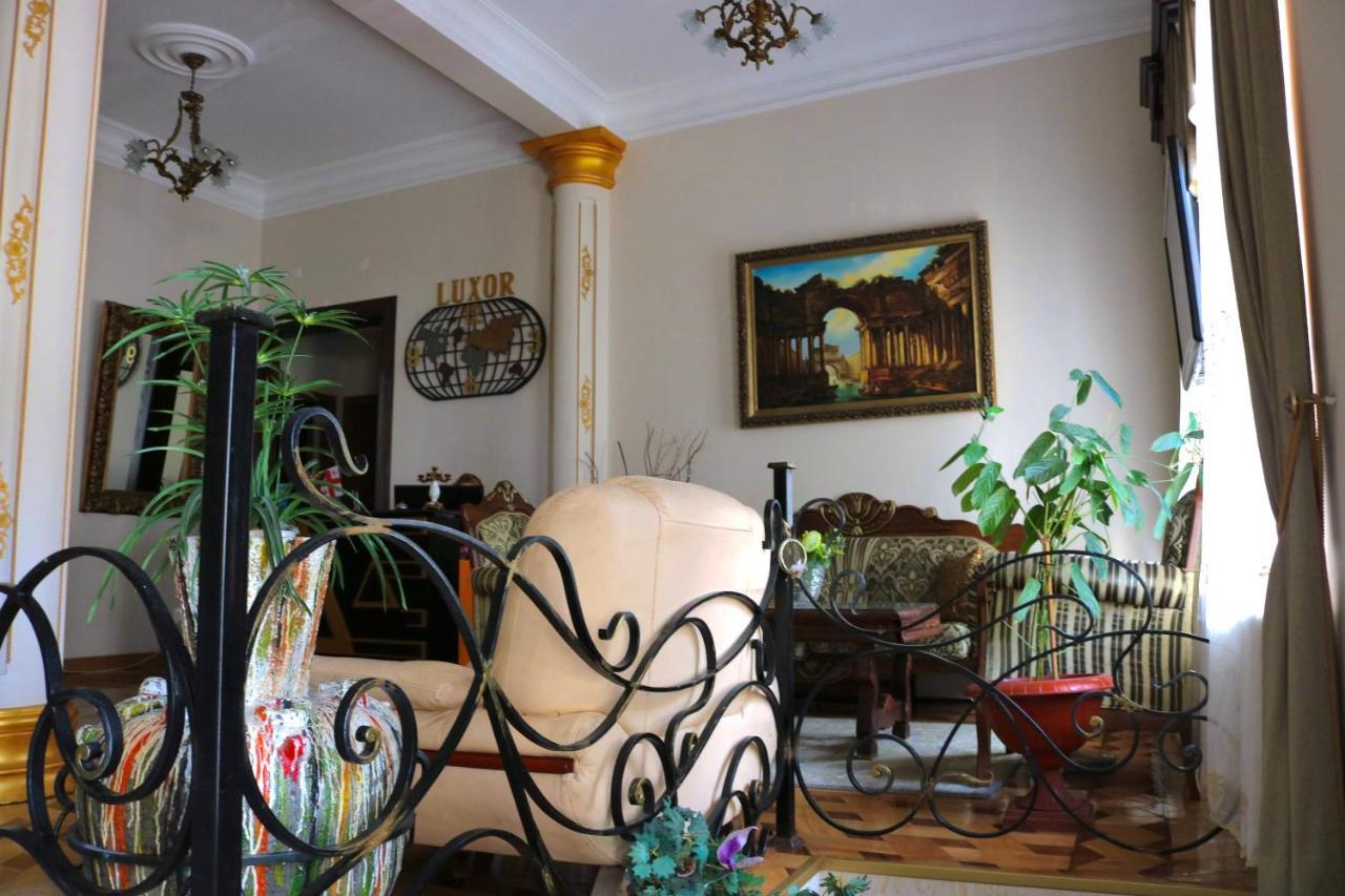 Luxors Garden Hotel Batumi Esterno foto